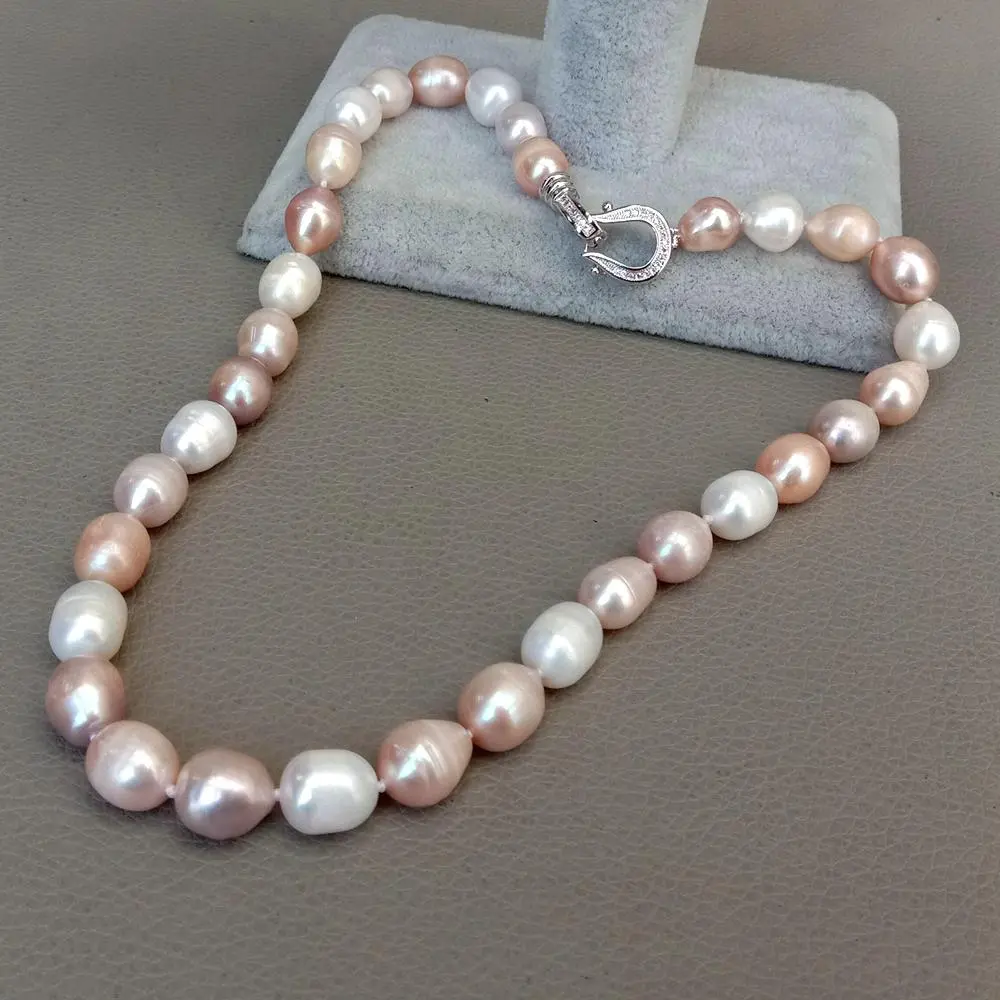 Necklace with Colorful Pearls