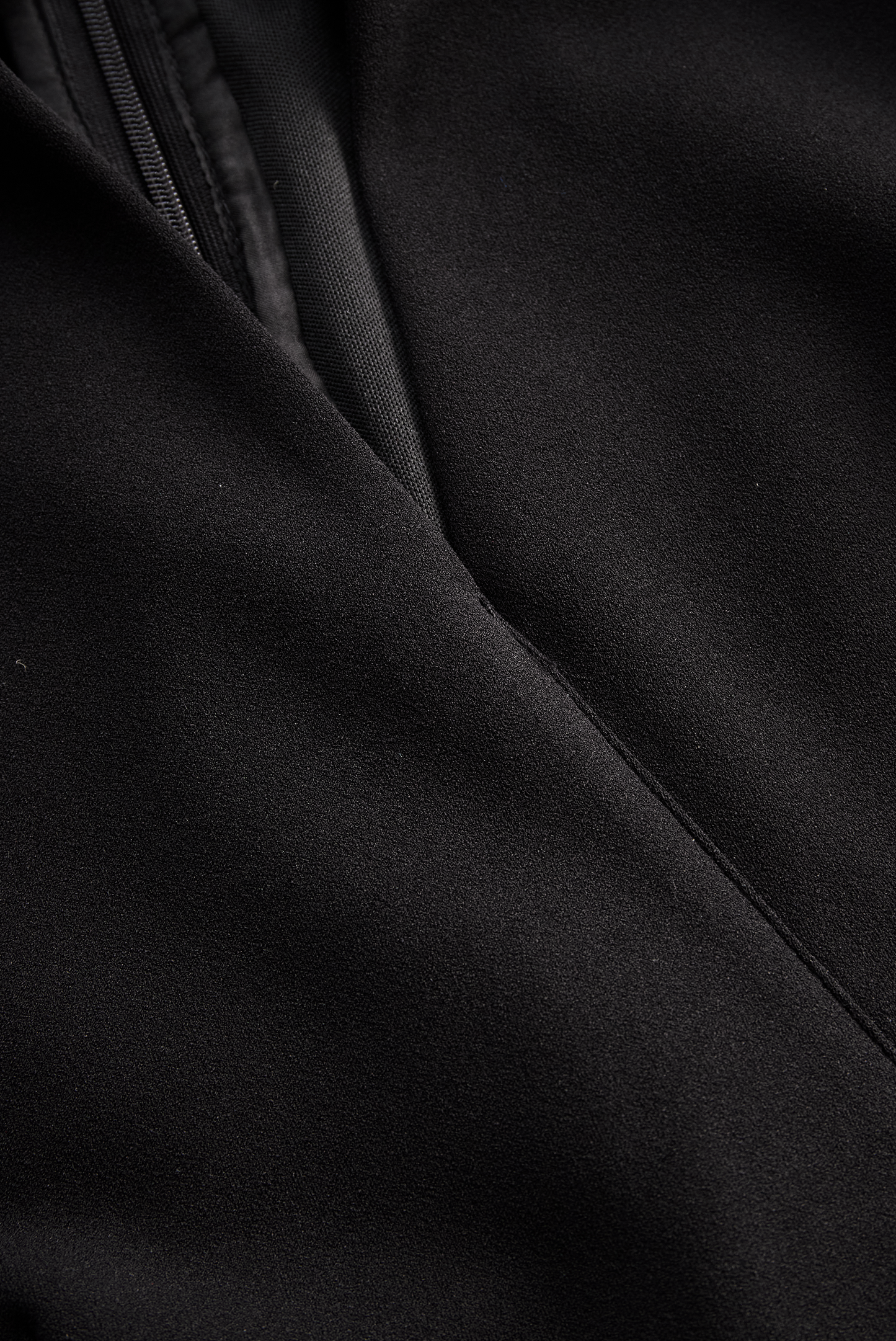 Clariel | Refined Midi Dress
