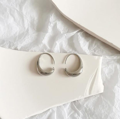 Luxury Earrings in Gold and Silver