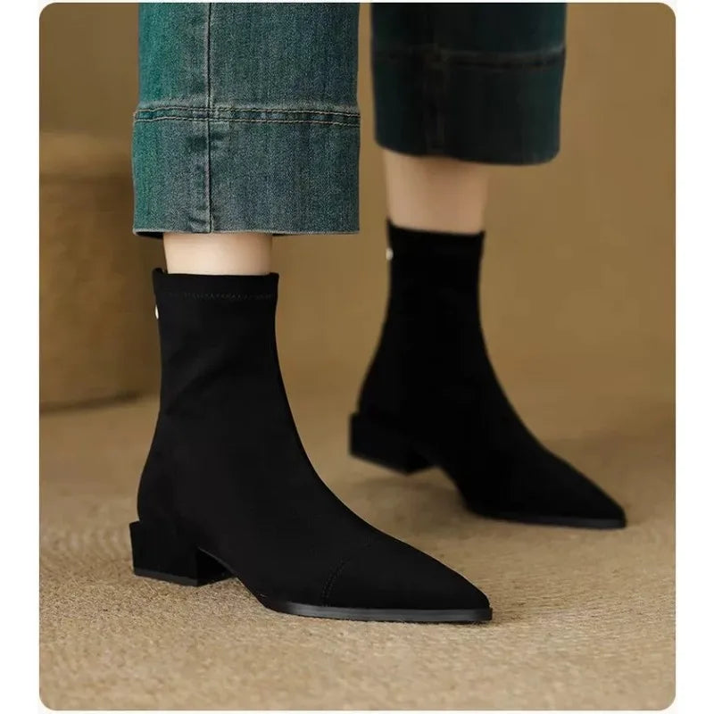 Tia – Elegant Comfort Heel Boots