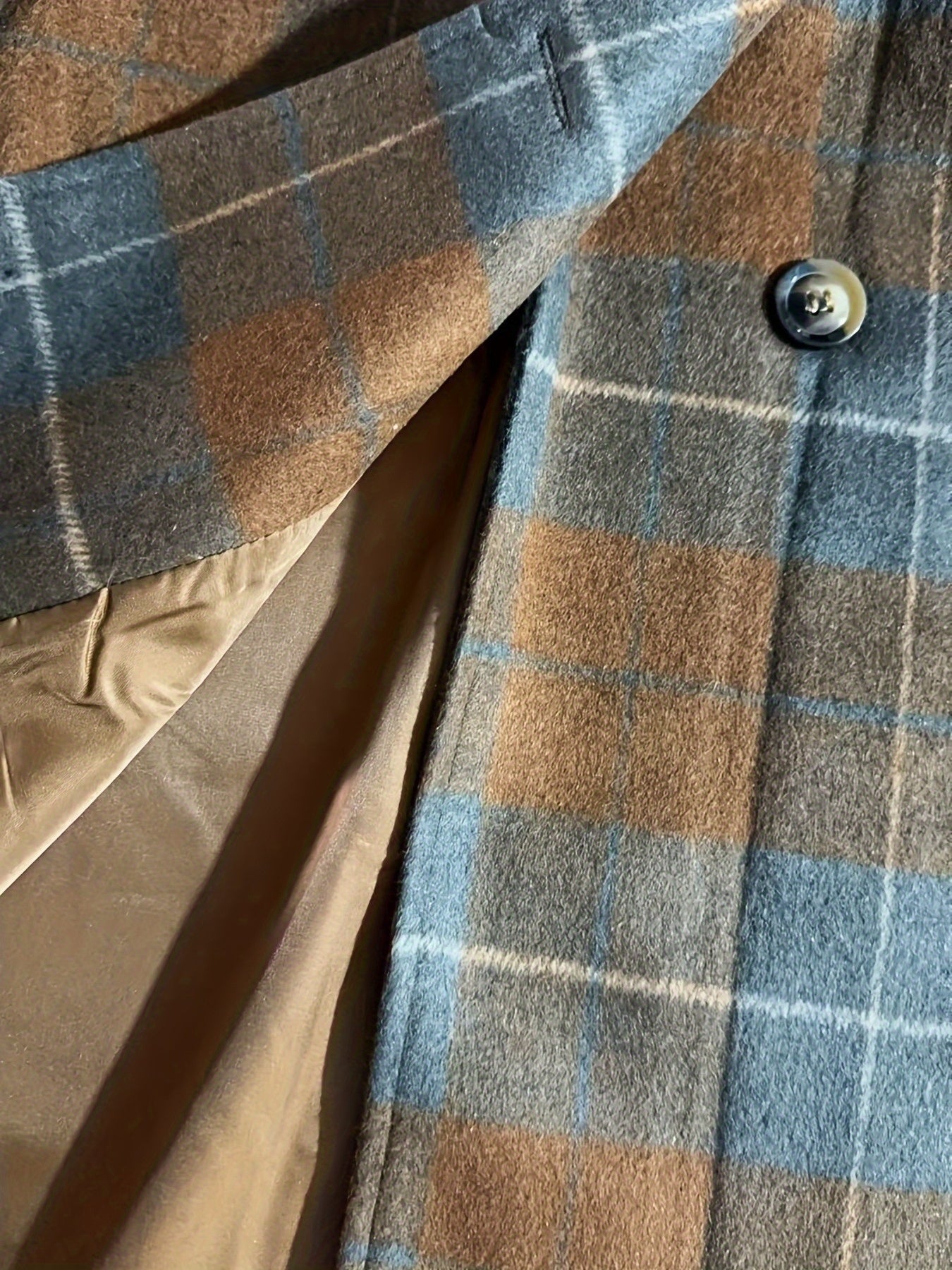 Miah – Tartan Tweed Coat