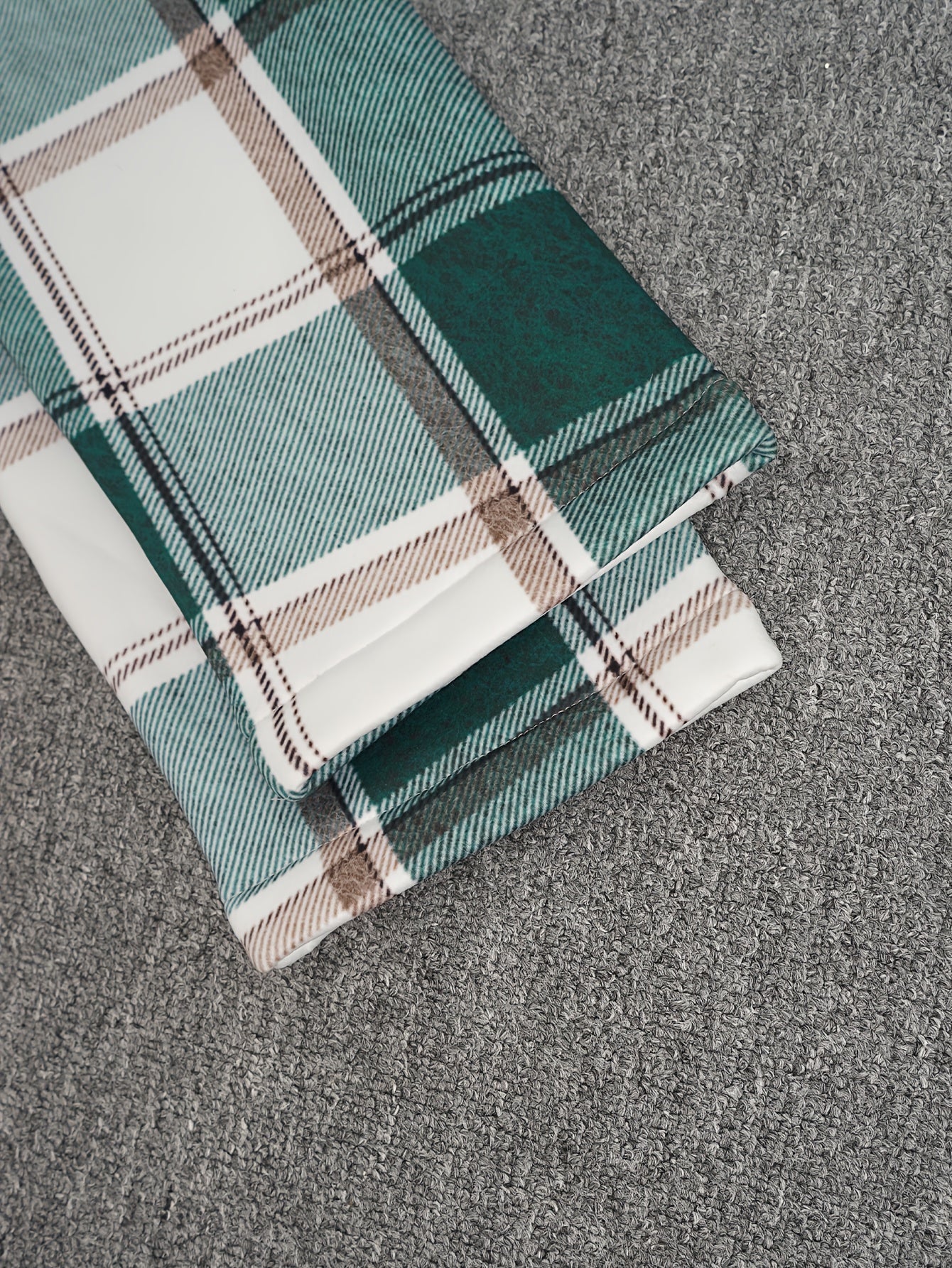 Ymma – Green Plaid Coat